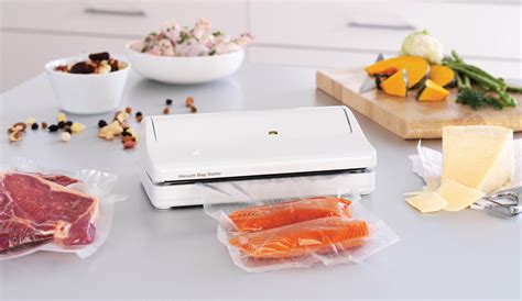 The Magic Vacuum Sealer vs. Traditional Food Storage Methods: Which is Better?